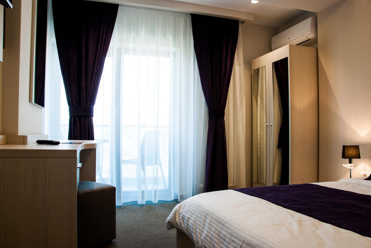 Milano Blue Mamaia Exterior foto